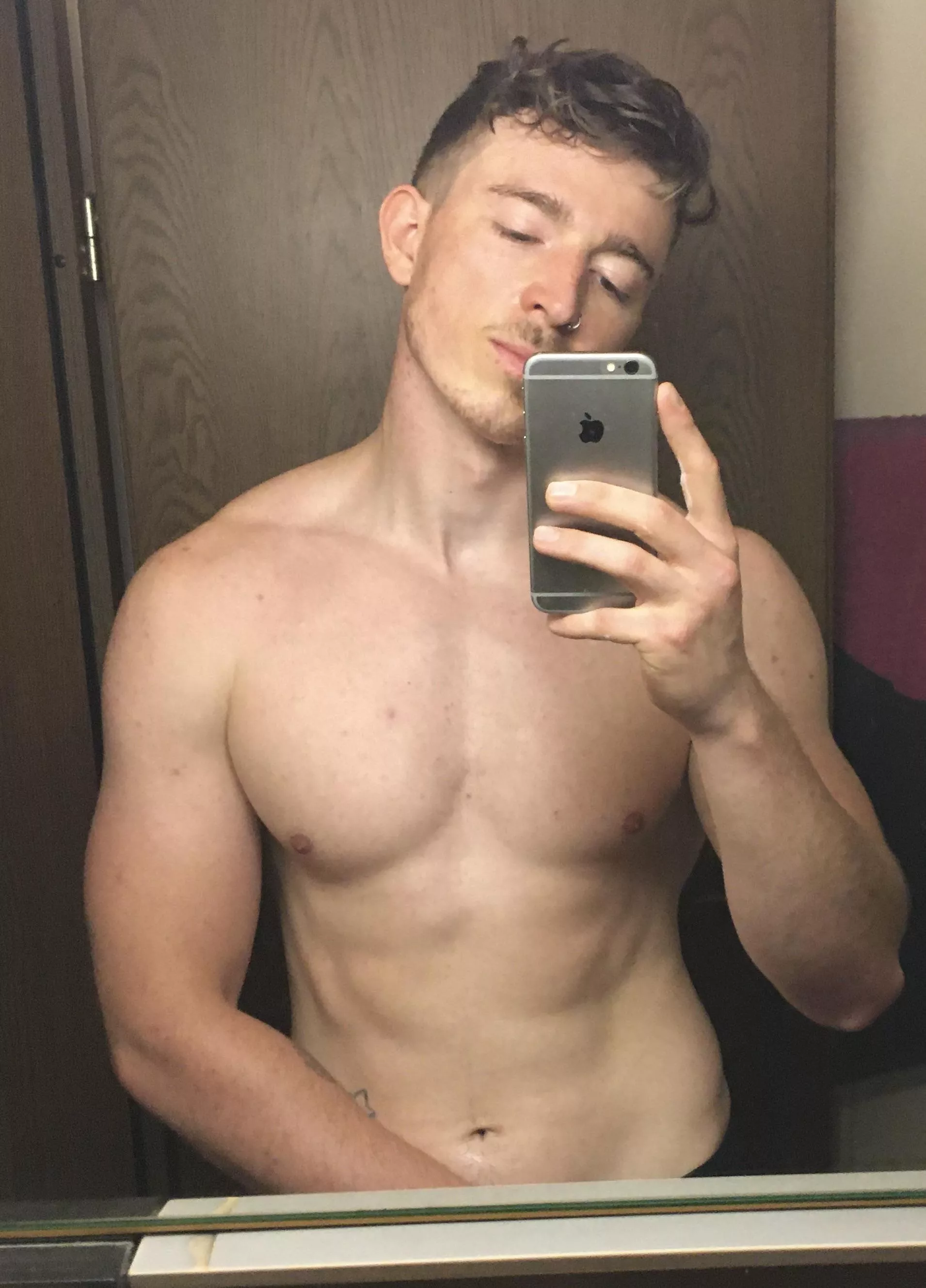 Loving the after Workout selfies💪🏻 posted by TheColdOnes