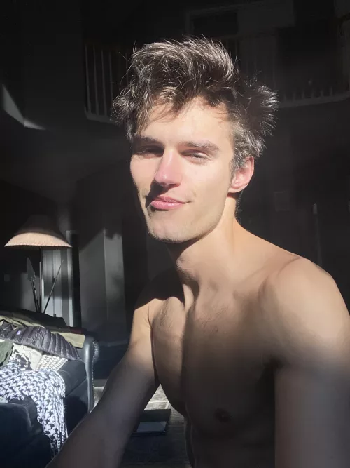 Loving the sun ☀️ by andrehert