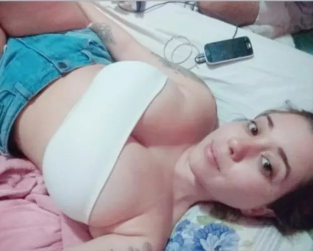 Low quality only the quality of the photo itself by GabrielaCouto