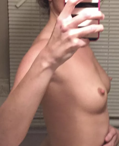 Low-Fi stiff nipples anyone? (sorry, my phone camera is not being nice) by Spider-Slut