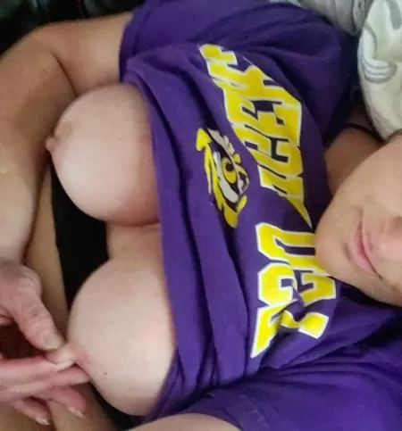 LSU fangirl flash by n00b5auce