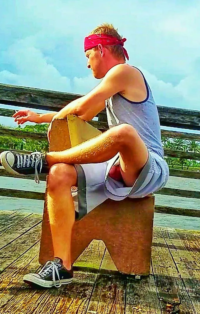 Lucky shot posted by Soflogaymr