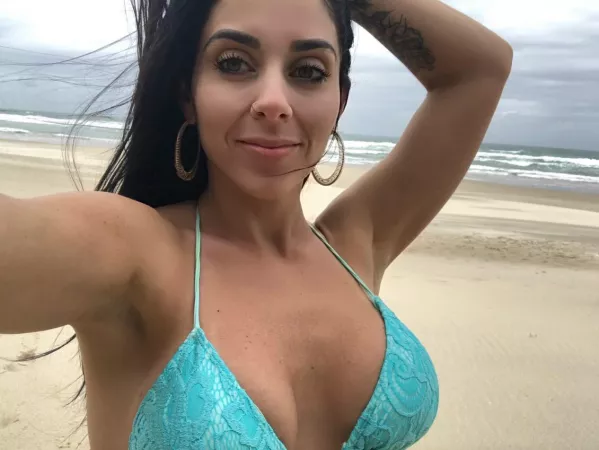 Luiza Marcato - Beach day by luizamarcato