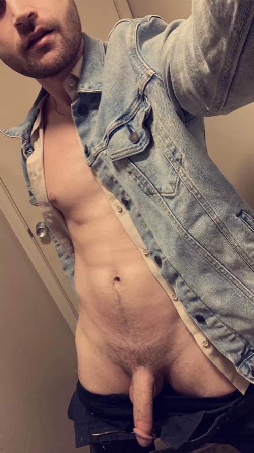 Lunch Break by Azoreanese