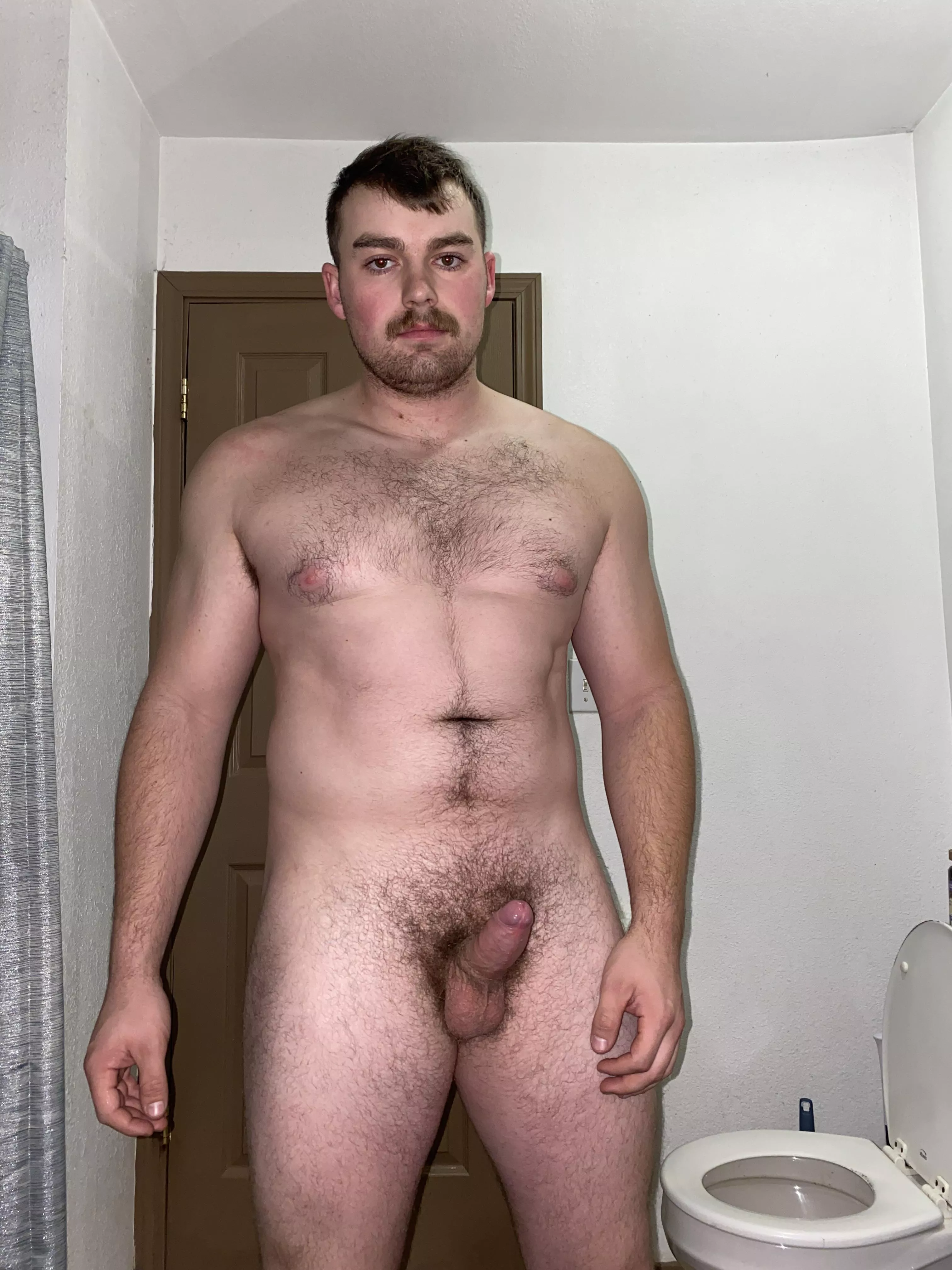 Lunch break 🥵 posted by KingPete99_