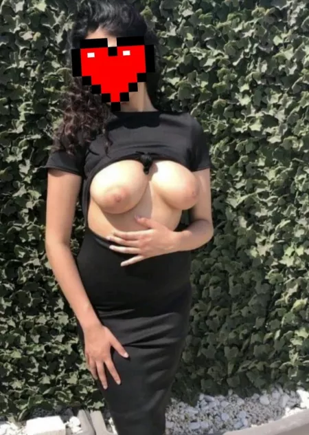 Lunch hour becomes flash hour 😘 by repressedpakihoe