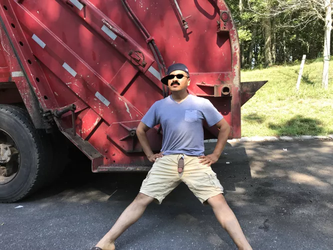 lunch time guys by Carlos3783