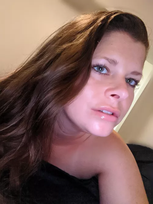 Luscious 💋 by peachykeenaubrey