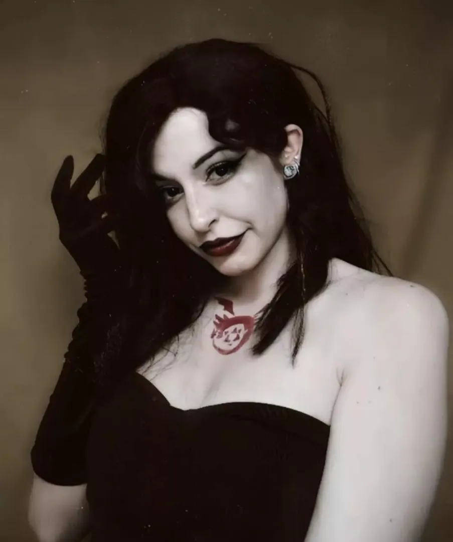 Lust Cosplay ❤️ posted by RWolfiie