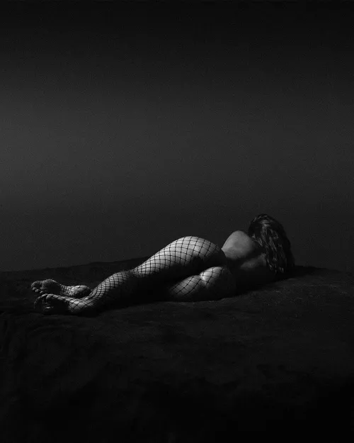 Lying in bed(oc) by twitchhazel007