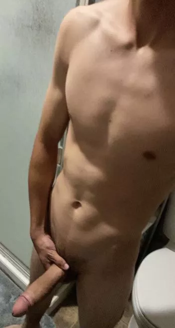 (M) 18 year old dad posted by rawwtip