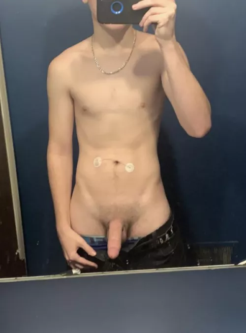 m 20 what do you think? by ZaneP2002