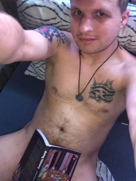 [M 22] Don’t no if I fit here with my history book by [deleted]