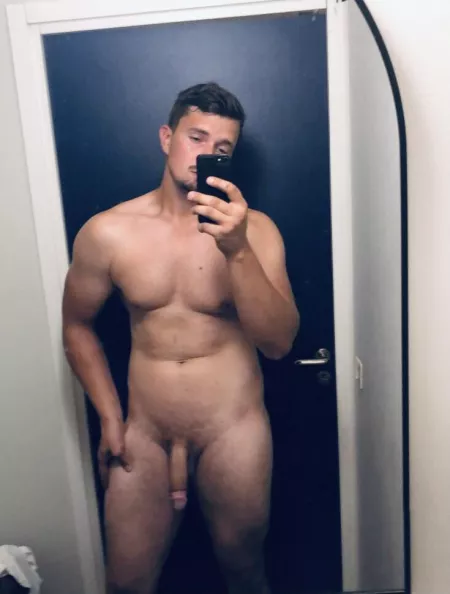 (M) 26/210/6’3” give a fair rate💁‍♂️ by grebalime