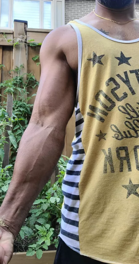 [M] 43 Post workout pump. by superman9905