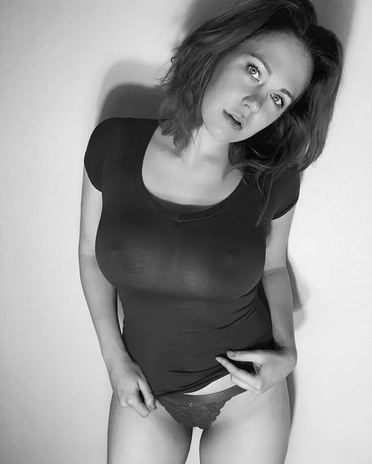 M...🌸🔥 posted by jacoboreddit