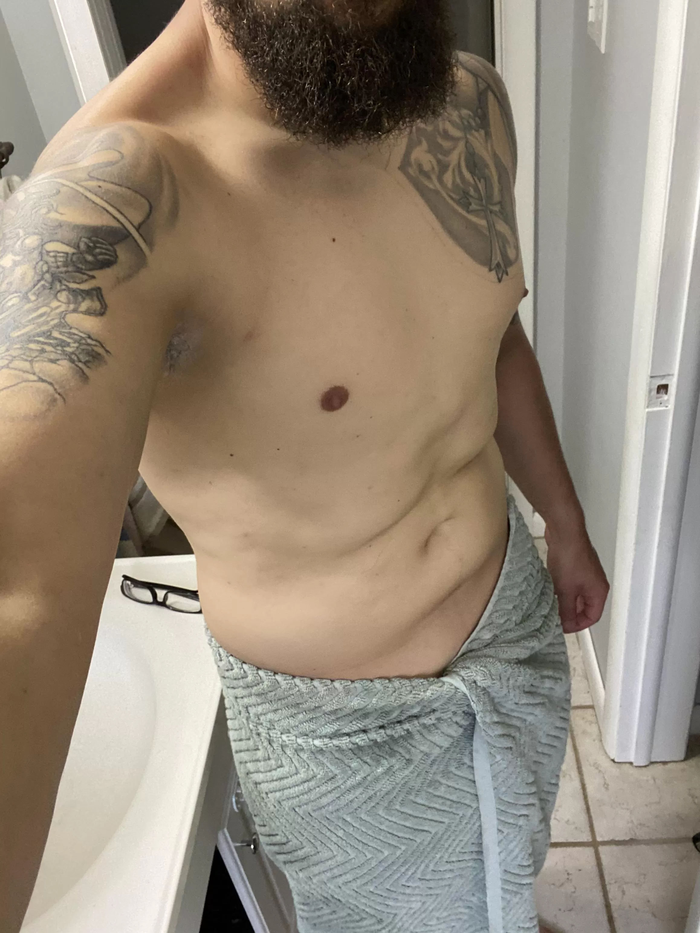 [M] Any ladies wanna come help me dry off? posted by gladiator0425