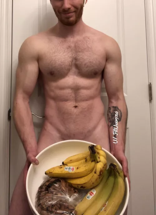 [M] Craving a banana and some nuts? 😉 by FitUser9750