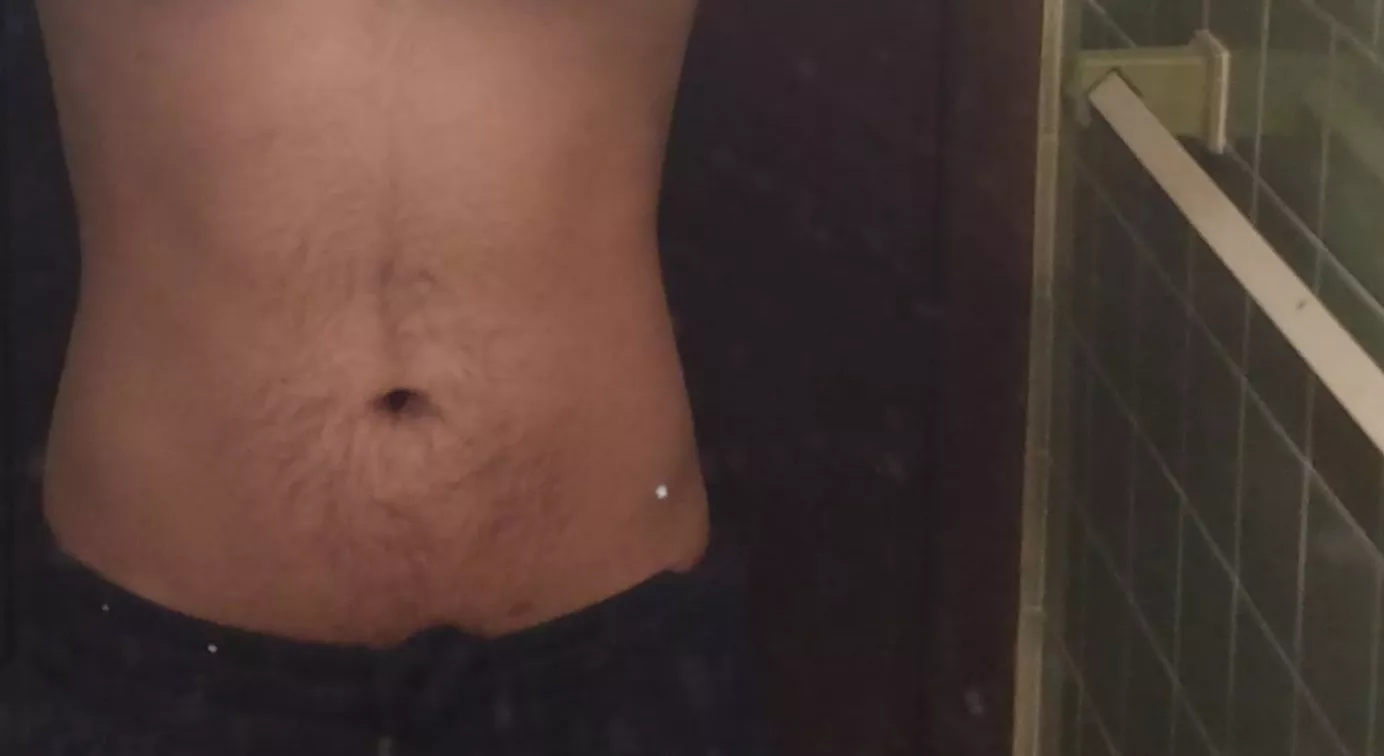 [M] Do i some what have abs? posted by newearth420