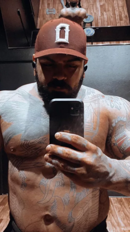 (M) holding some water, but still on a mission to get sexy for summer by clenchedx