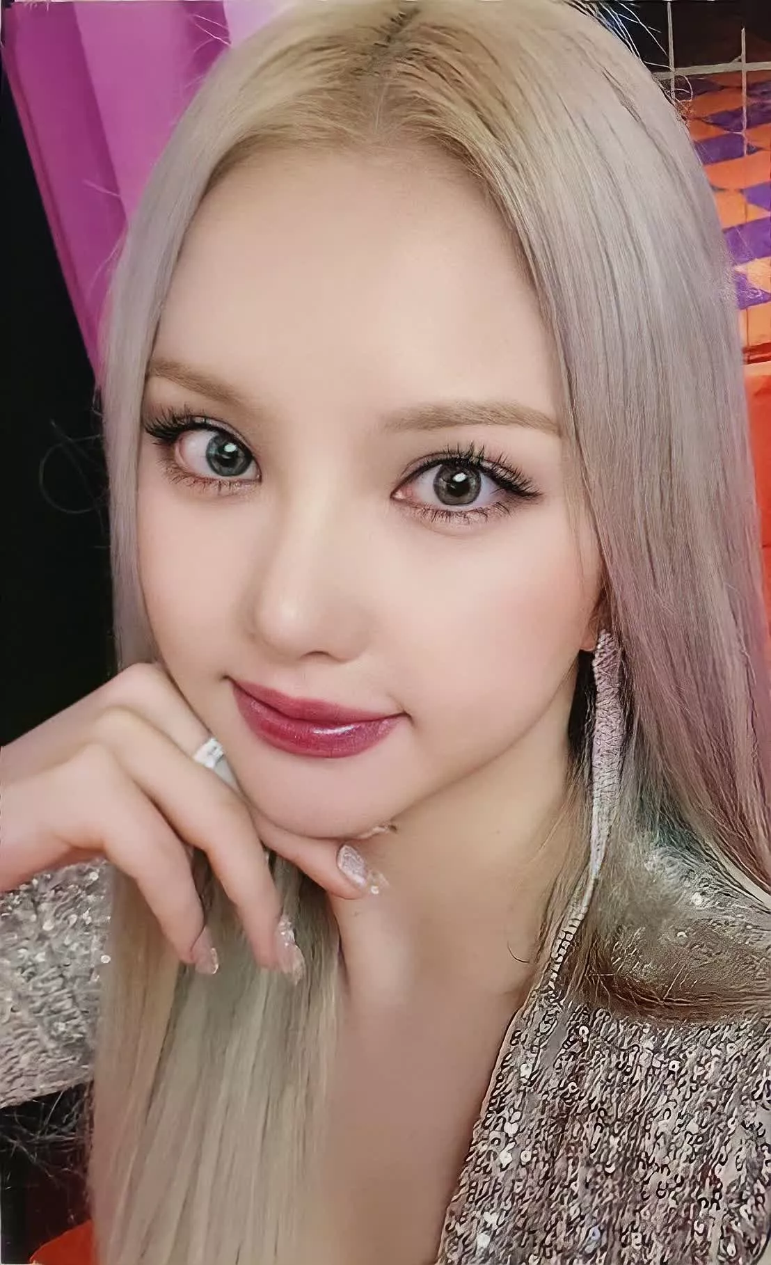 [M] hope this made a few ppl stop scrolling 😋 posted by mlplm