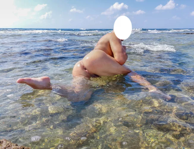 (m) inside beautiful sea by erospic