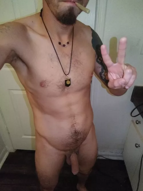 [M] Placid stoner/nudist by Scared_Literature148