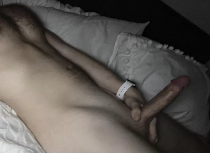 (M) post workout, come sit on it 🥵 by arg1177