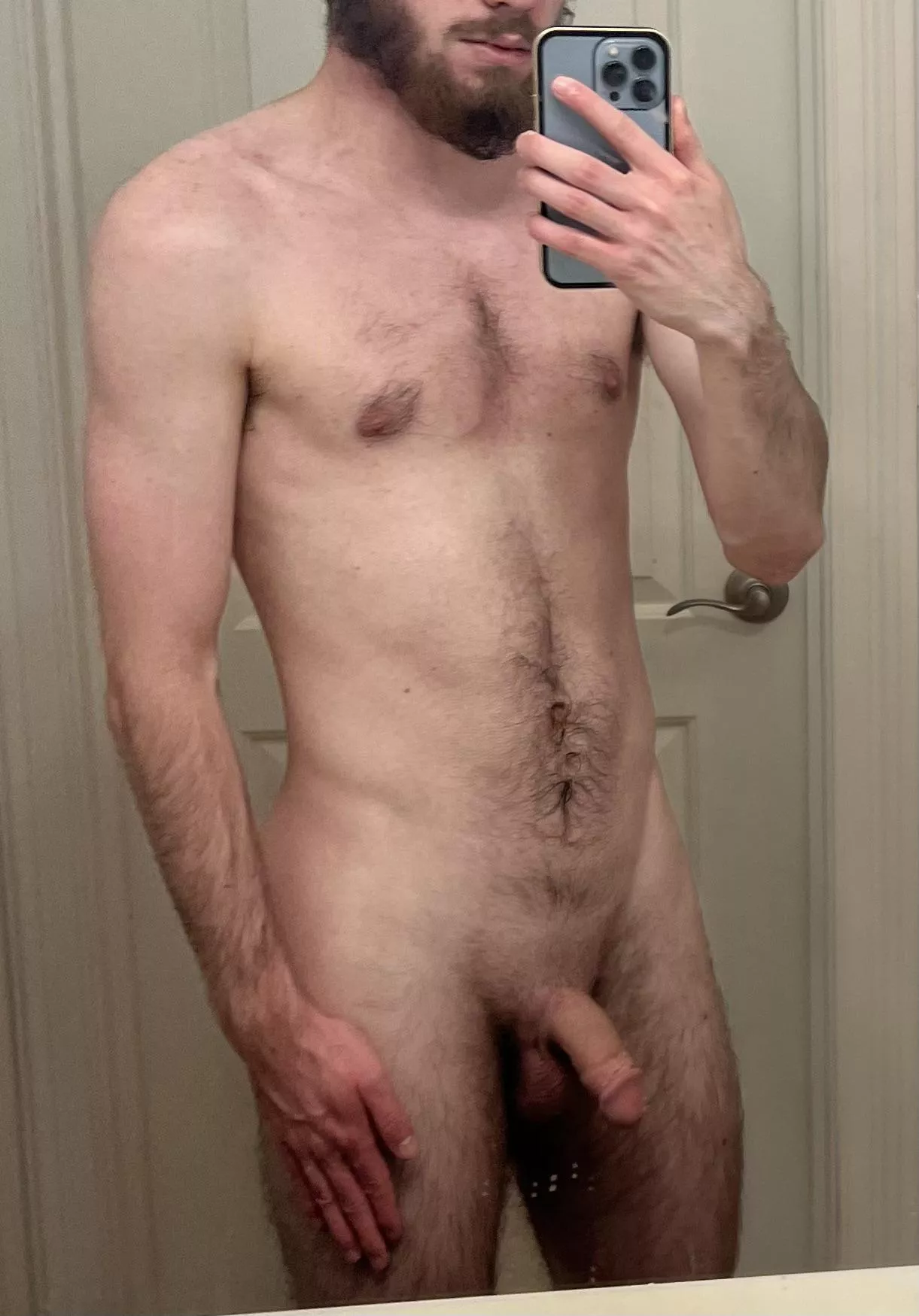 (M) Post workout selfie posted by Professional-Kale-26