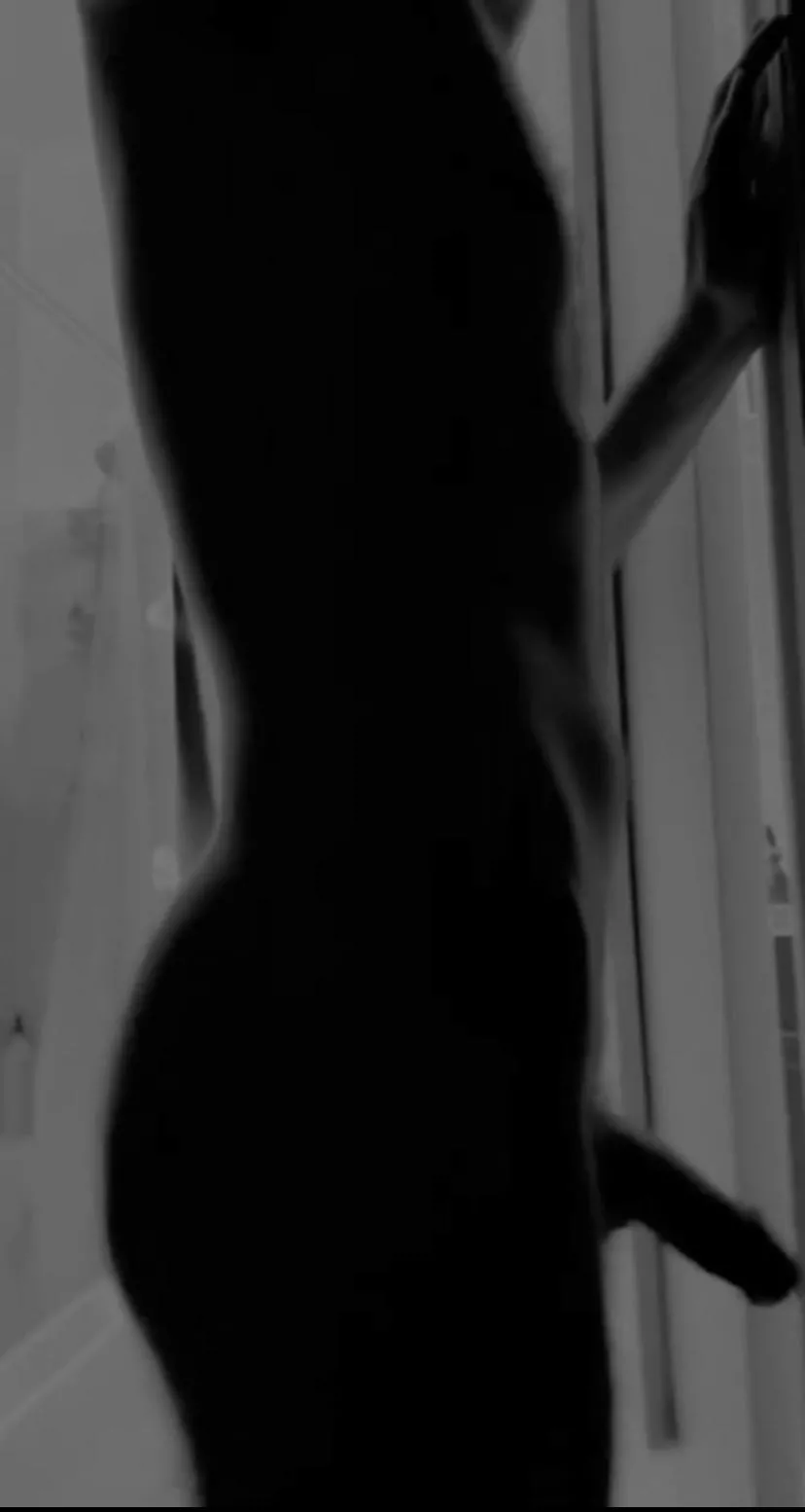 (M) Rate my shadow? 🙃 posted by sneakers4weeks