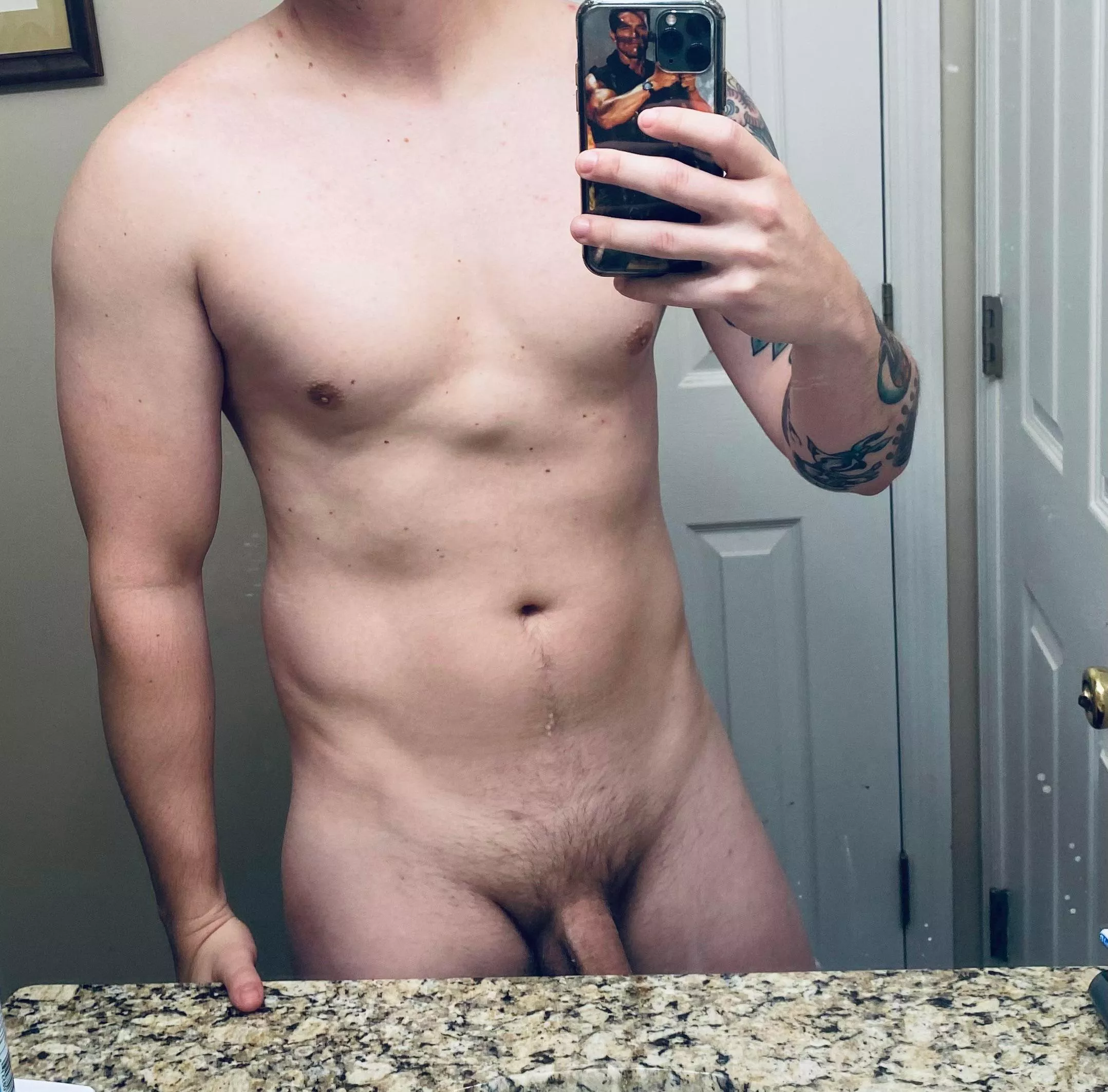 (M) sometimes you wake up and feel like getting that morning selfie in. posted by okicivic