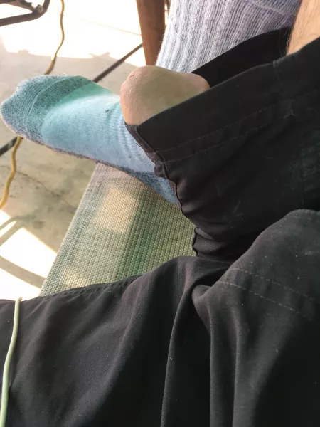 [M] Taking a peak by xxxhunter2019