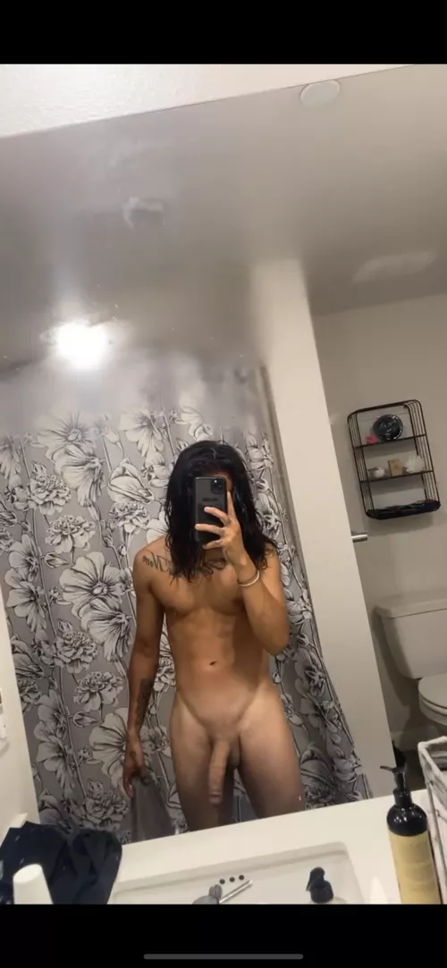 (M) what would you rate my nude body? by AlternativeSweaty381
