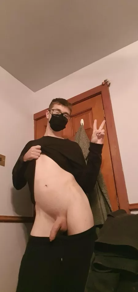 (M18) haven't posted here for a while lol. Hmu by George_Palmer69