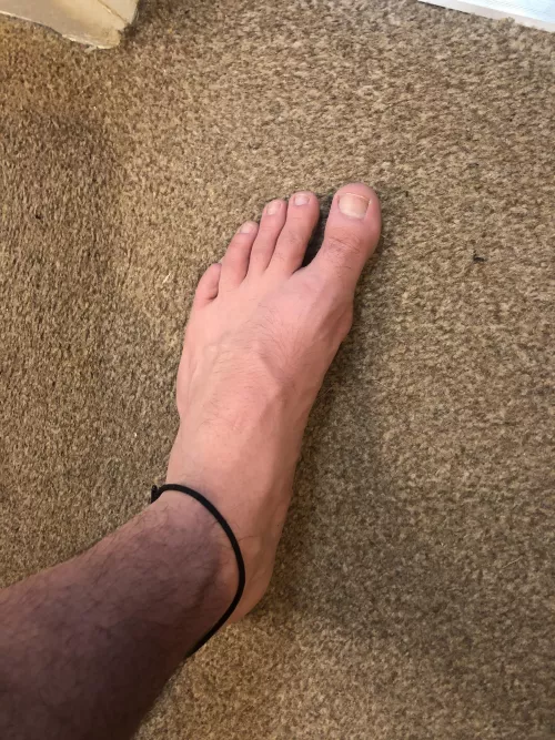 (M20) anyone like big feet? (Size 12) by TommyTee123