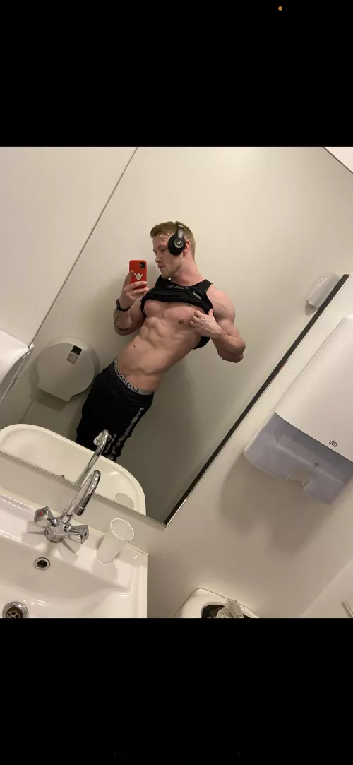 M24 by Samsung128952