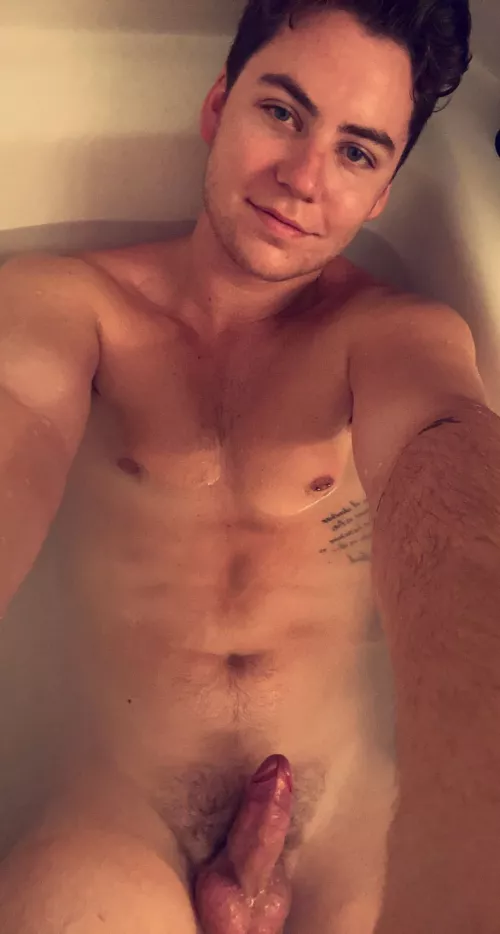 [M25] Wearing my plug in the bath keeps it exciting by bibibummer