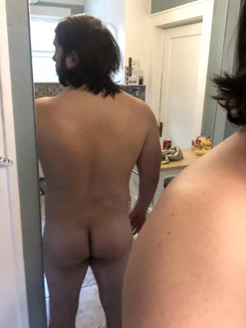 M/32/5’10 I am still trying to build this pancake to a booty. May 2022 bring me a dump-truck. by normalnoodz