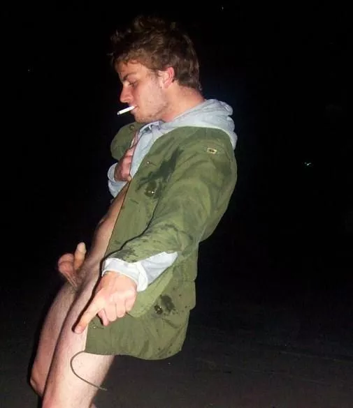 Mac DeMarco posted by nutz4nutz