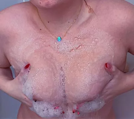 made sure to get a GOOD lather 🧼 posted by amberaries__