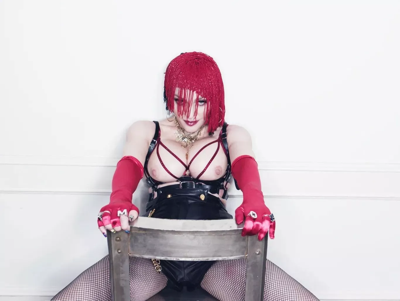 Madonna posted by Thwarto