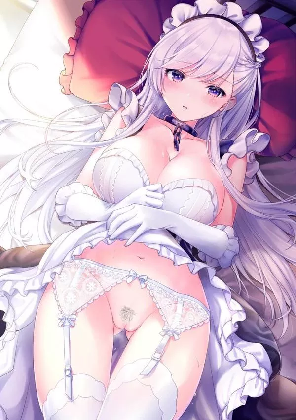 Maid without panties posted by cron-