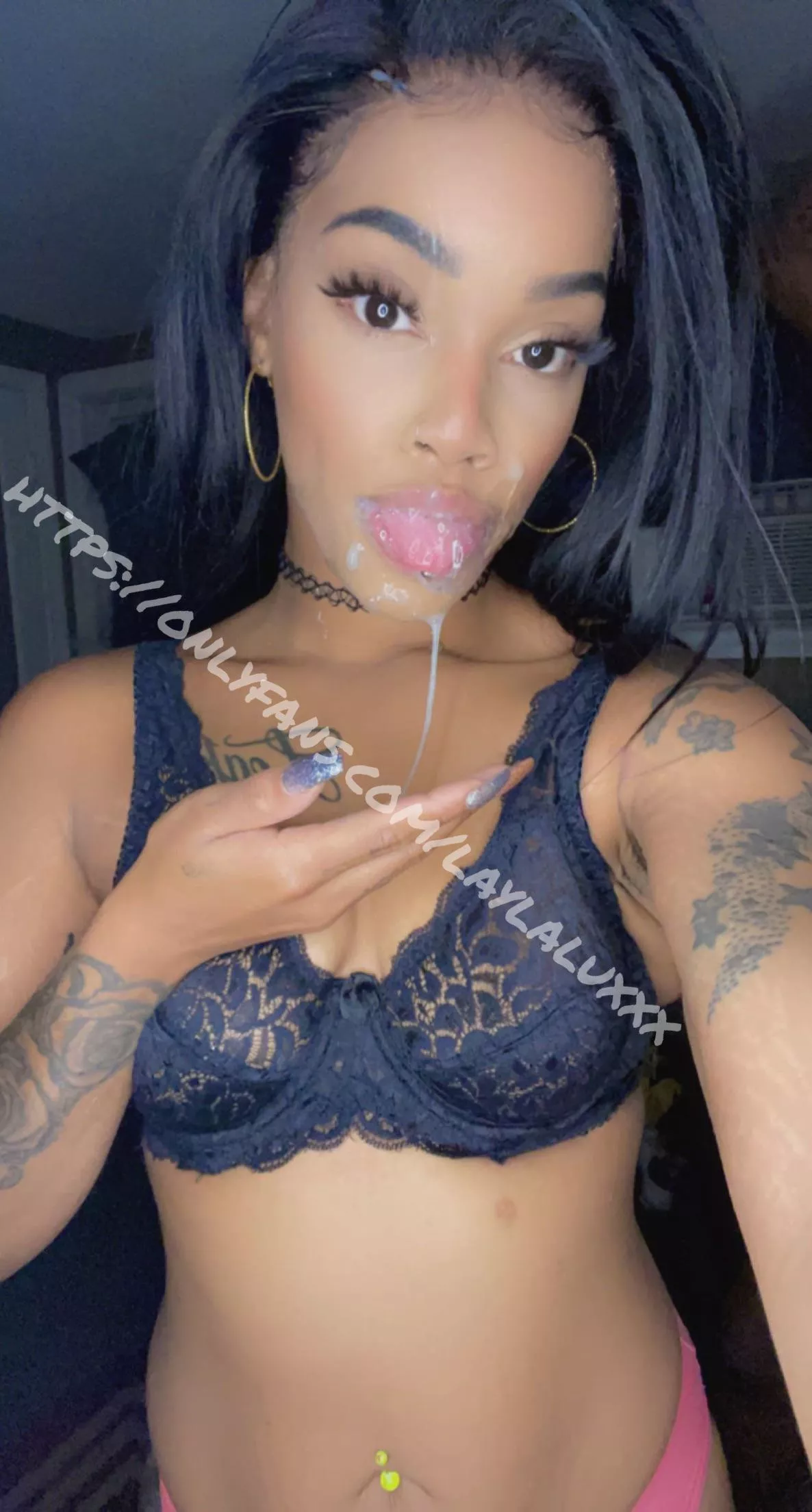 Make a mess of my face posted by Daddysmixedslut