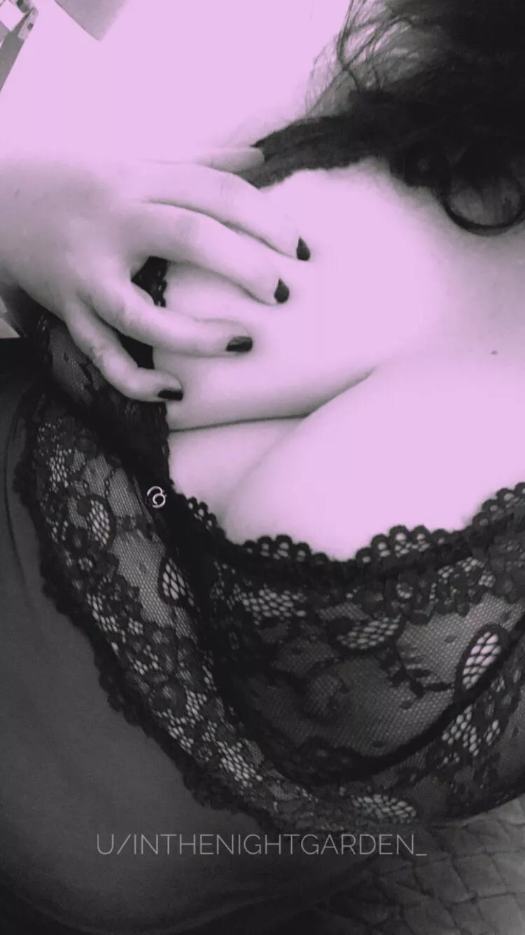 Make an impression… posted by inthenightgarden_