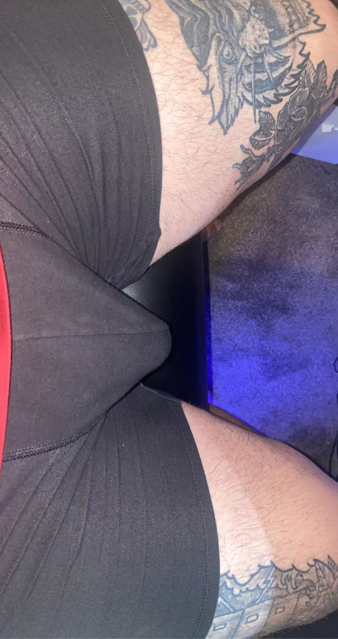 Make me get on my knees 🤤 posted by Soldmysoul999