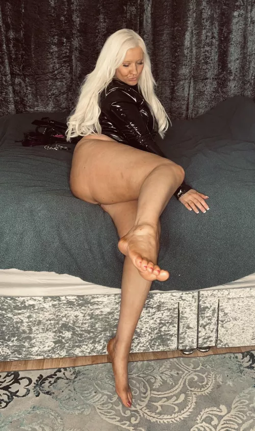 Make my feet as shiny as my sexy PVC by sparkly-and-savage