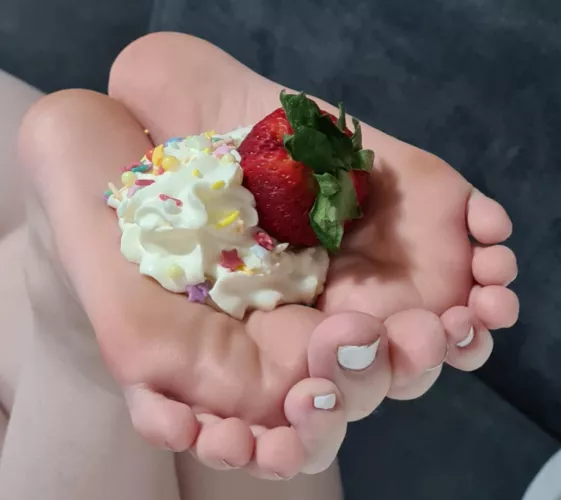 Make sure you lick your plate clean by kates_kitty