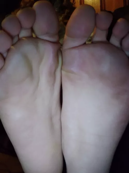 make yourself Useful (; by Gumdrop1996