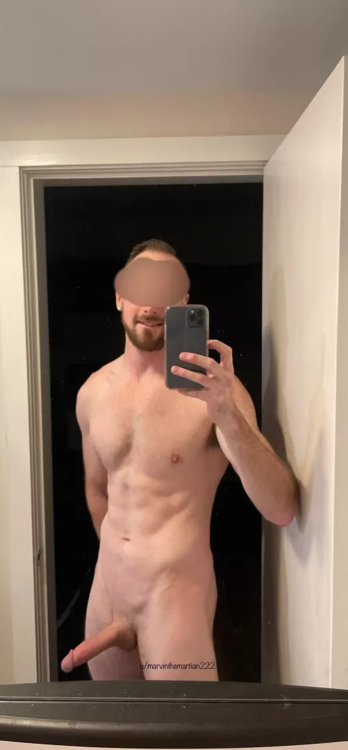 Making a small appearance 🙈 by marvinthemartian222