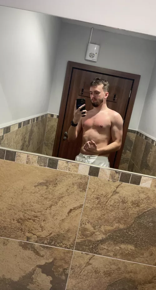 Making more progress in the gym, lighting helps though! by loner0803